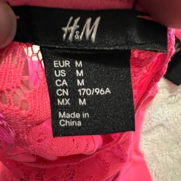 H&M Pink Fitted Embellished T-Shirt - Picture 3 of 3